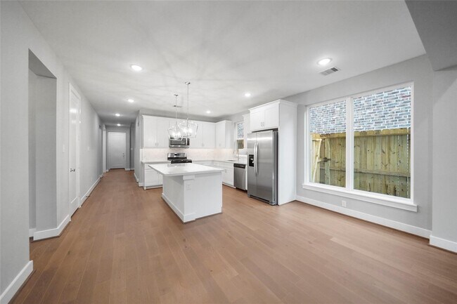 Building Photo - 6424 Cebra St