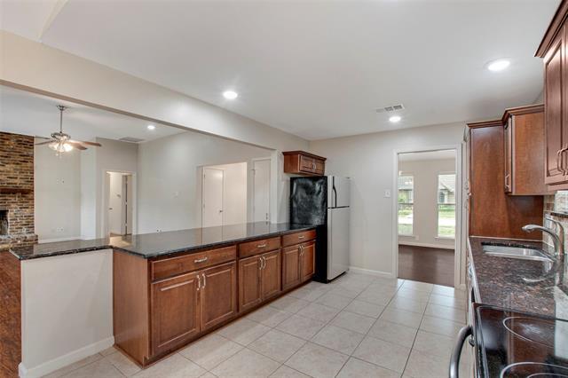 Building Photo - 1411 Potomac Dr