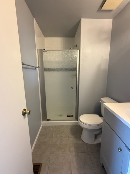 Building Photo - 15135 E Wesley Ave