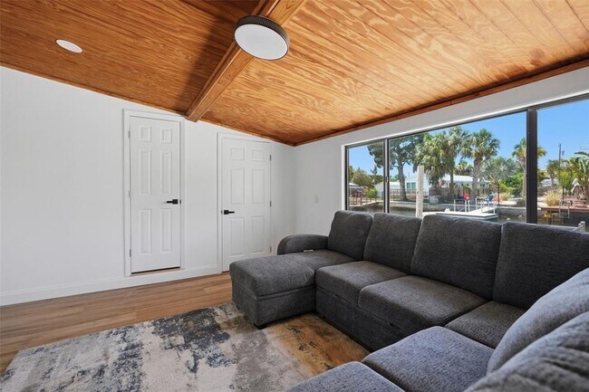 Building Photo - 7037 McCray Dr