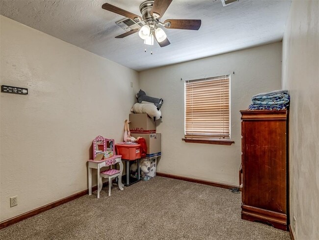 Building Photo - 813 Lapwing Rd