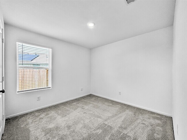 Building Photo - 5823 Standpiper Lp