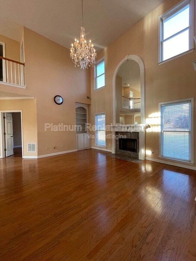 Building Photo - 2126 Malden Hill Dr