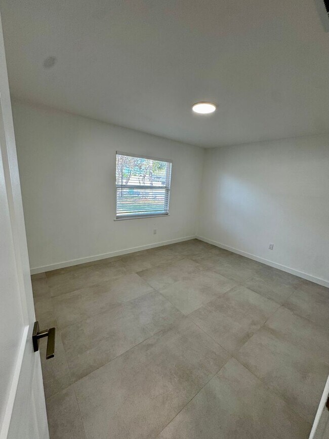 Building Photo - Rosedale