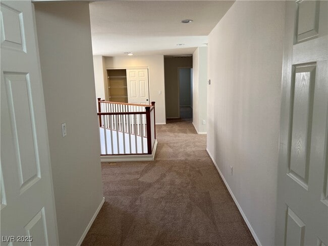 Building Photo - 1625 Yellow Tulip Pl