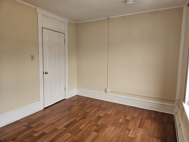 Building Photo - 355 Reynolds Ave