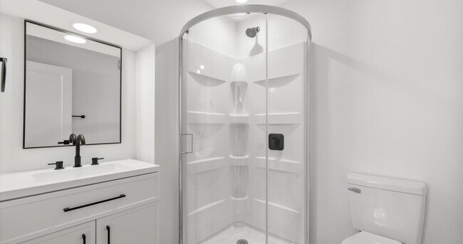 Building Photo - Remodeled 5BR Vintage Gem in Prime West Seattle