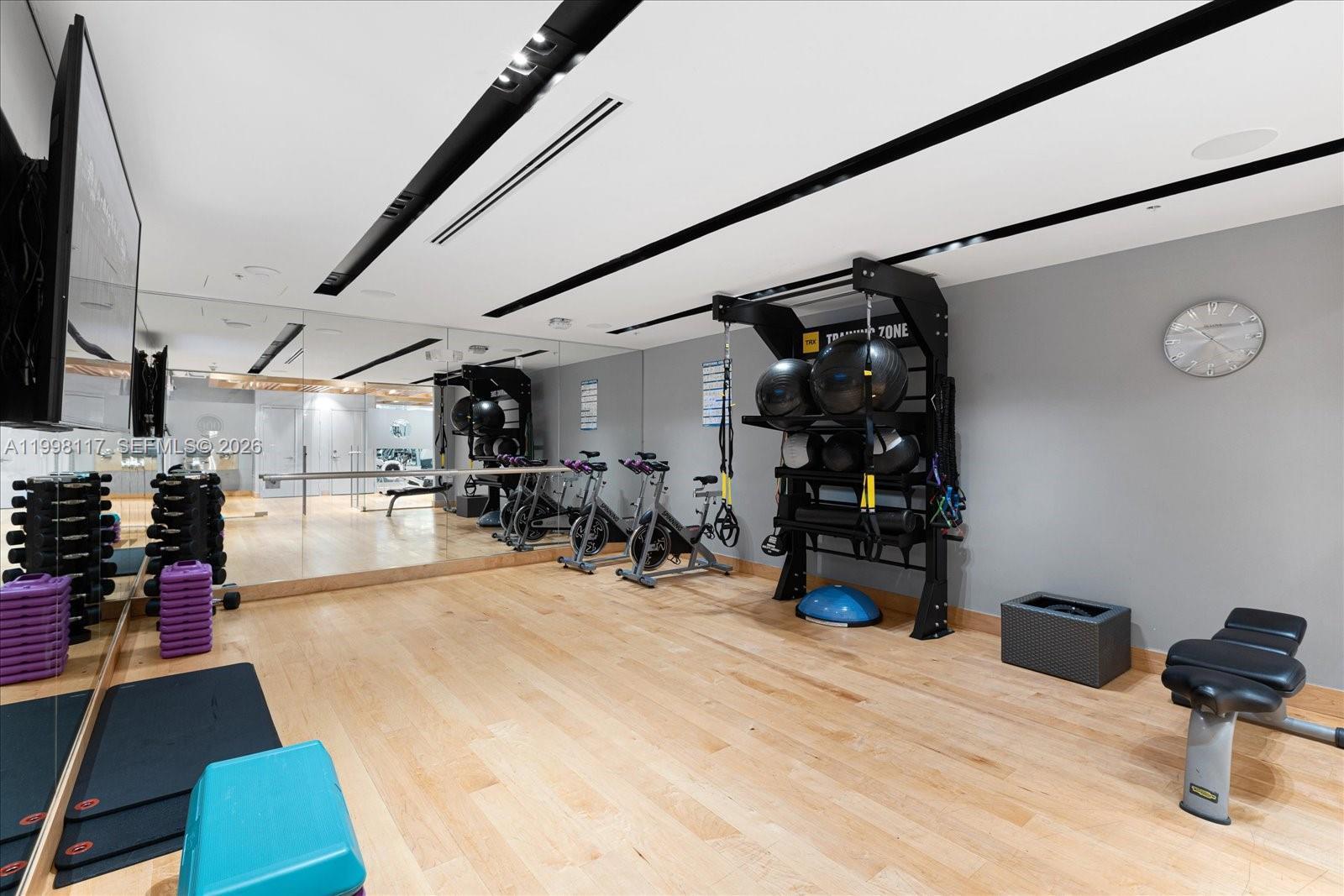 Building Photo - 900 Biscayne Blvd