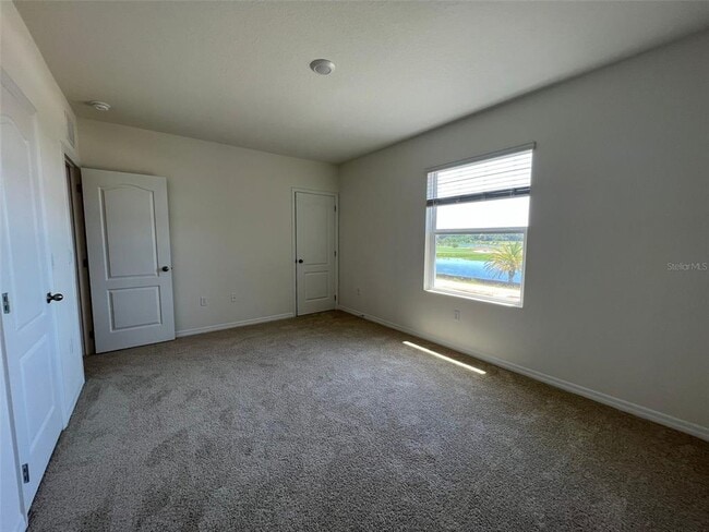 Building Photo - 1065 Blue Jay Dr
