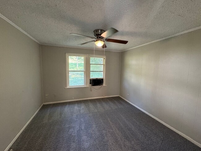 Building Photo - 13700 Woodway Dr