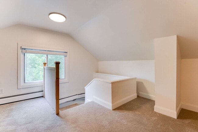 Building Photo - Beautifully Updated 4 BR/2 BA Upper-Level Duplex in Minneapolis with 2-Car Garage!