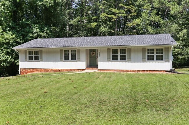Primary Photo - Beautifully Renovated 3-Bedroom, 2-Bath Ra...