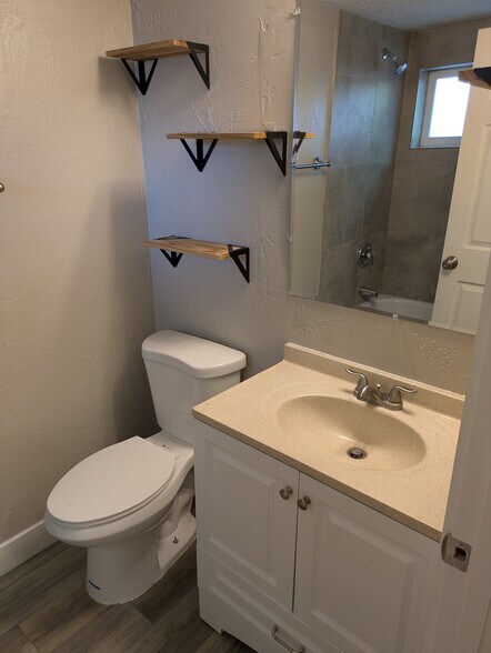 Building Photo - 3771 Orchard Ave