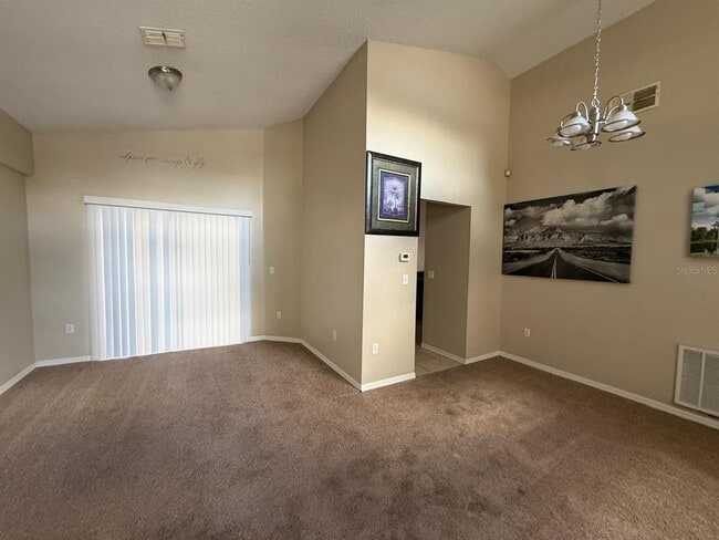 Building Photo - 519 Thousand Oaks Blvd