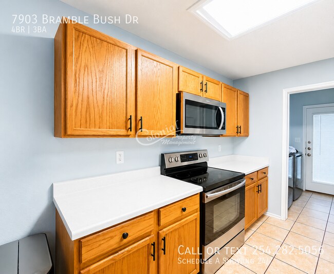 Building Photo - 7903 Bramble Bush Dr