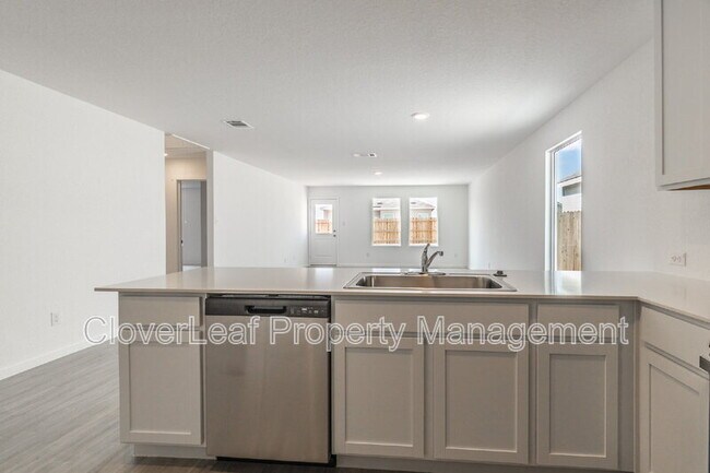 Building Photo - 9140 Luciano Rdg