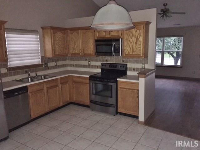 Building Photo - 1615 Lionheart Ln