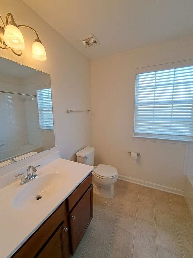 Building Photo - 17305 Madrillon Way