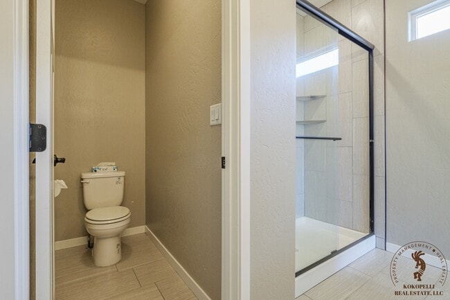 Building Photo - 2465 Apex Ave