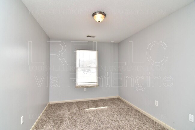 Building Photo - 304 Keeneland Dr