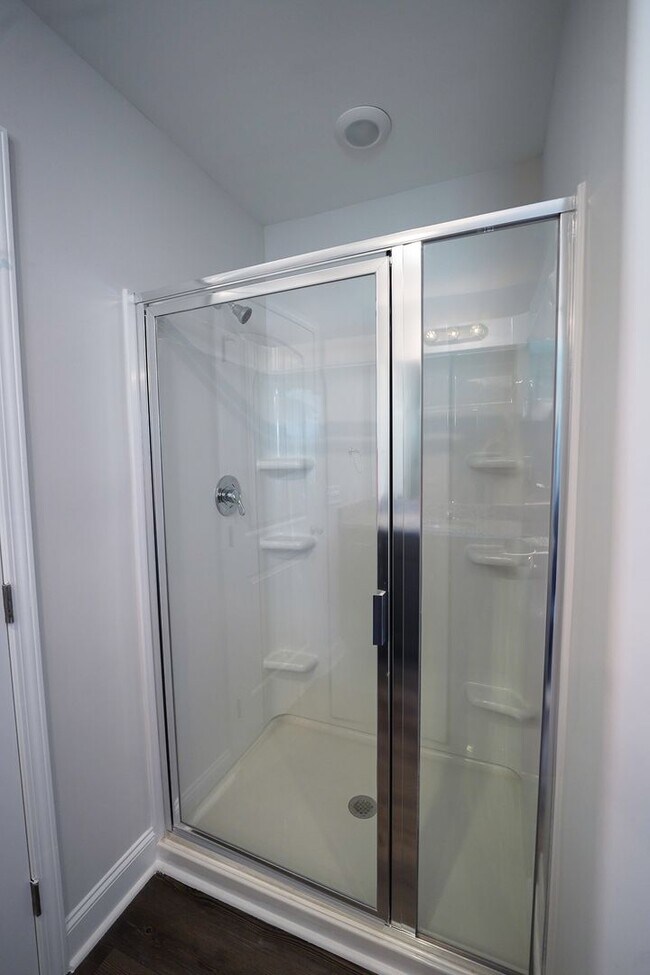 Building Photo - Coming Available!