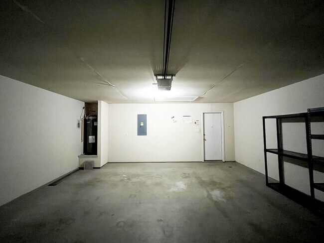 Building Photo - Available Now Beautiful 1 story, 4 bedroom...