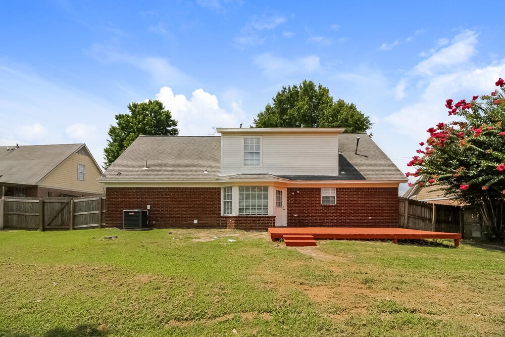 Building Photo - 7362 Stonegate Blvd