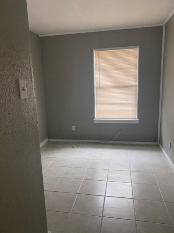 Building Photo - 146 Bernice Dr