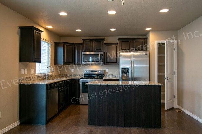 Building Photo - 1826 Ruddlesway Dr