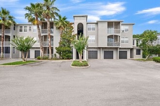 Building Photo - 410 S Villa San Marco Dr