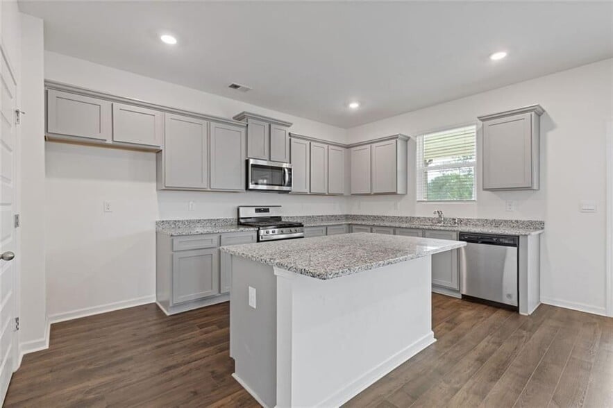 Building Photo - 294 Ralph Still Rd