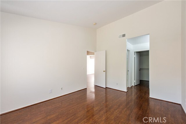 Building Photo - 105 Stanford Ct