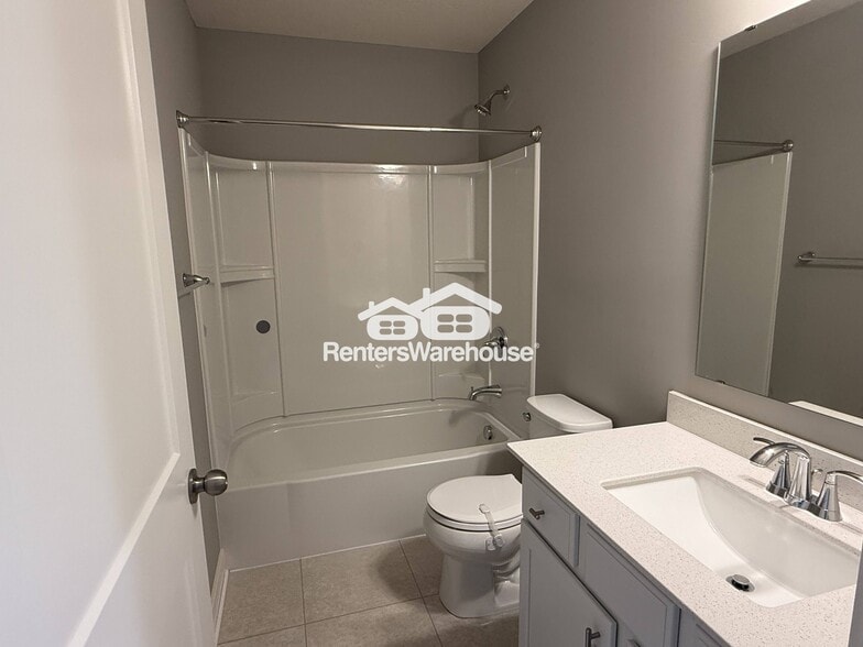 Building Photo - 5651 Cattail Ct NE