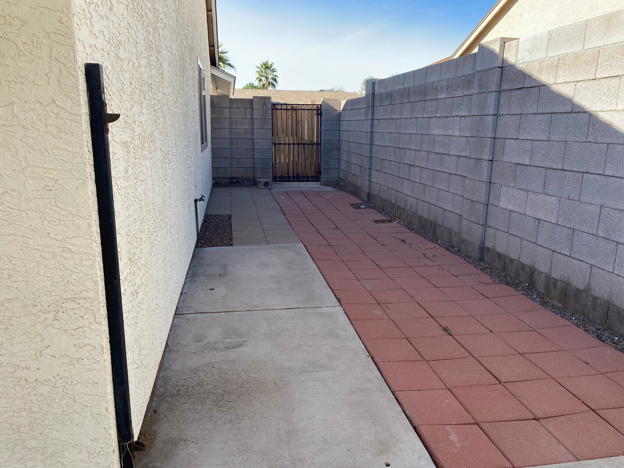 Building Photo - 15641 N 63rd Way