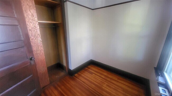 Building Photo - 34 Manitou Ave
