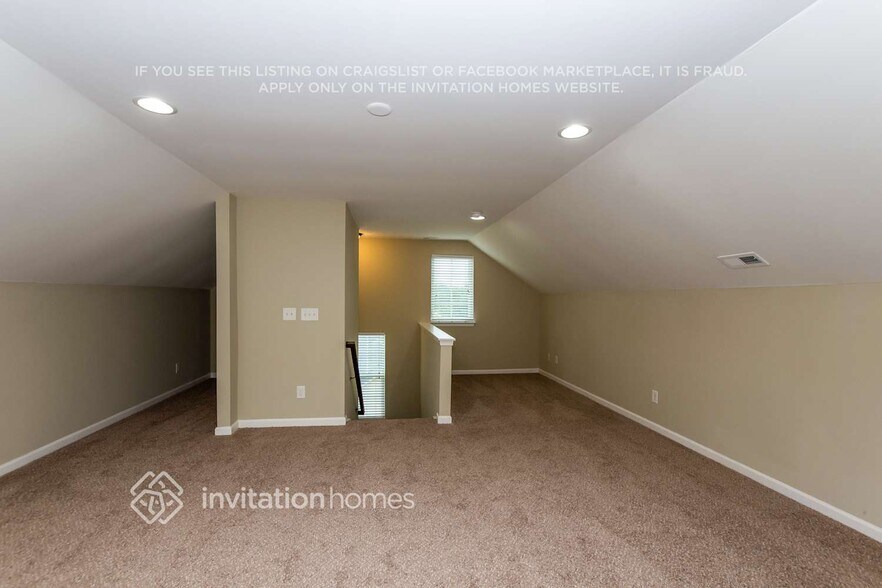 Building Photo - 10716 Drake Hill Dr