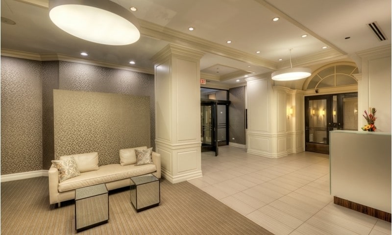 Building Photo - 158 E Chestnut St