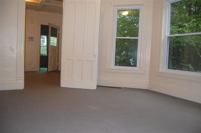 Building Photo - Energy Efficient 2 Bedroom One Block From ...