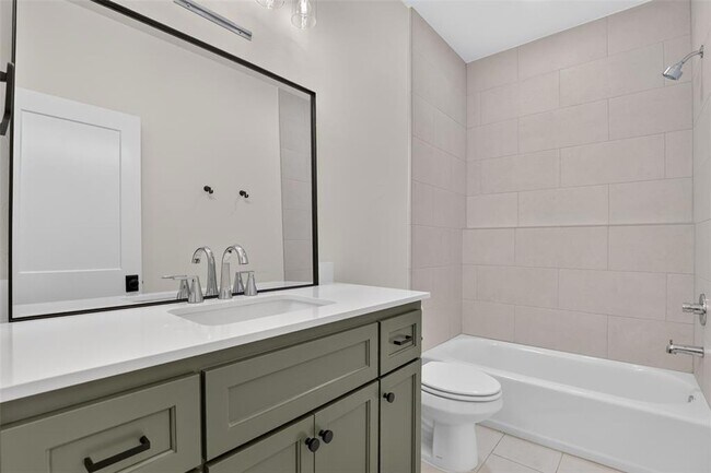 Building Photo - 8756 Patriot Dr