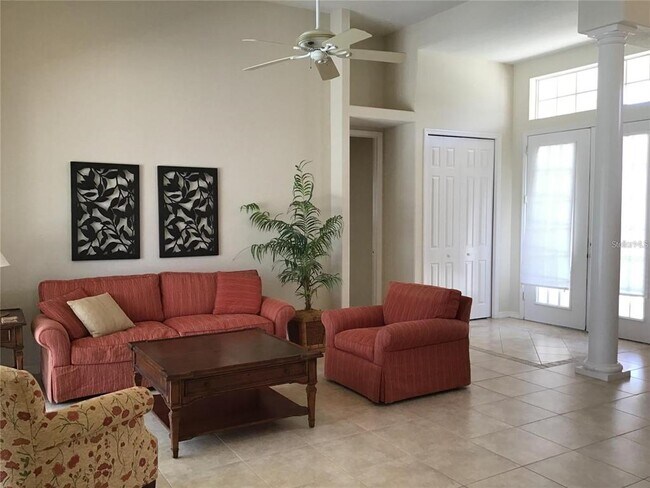 Building Photo - 1292 Hillsborough Blvd