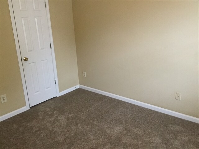 Building Photo - 570 Swan Creek Court