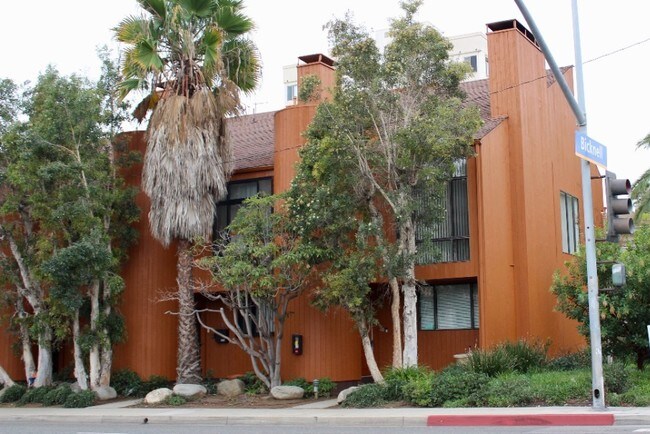 Building Photo - 2102 Neilson Way