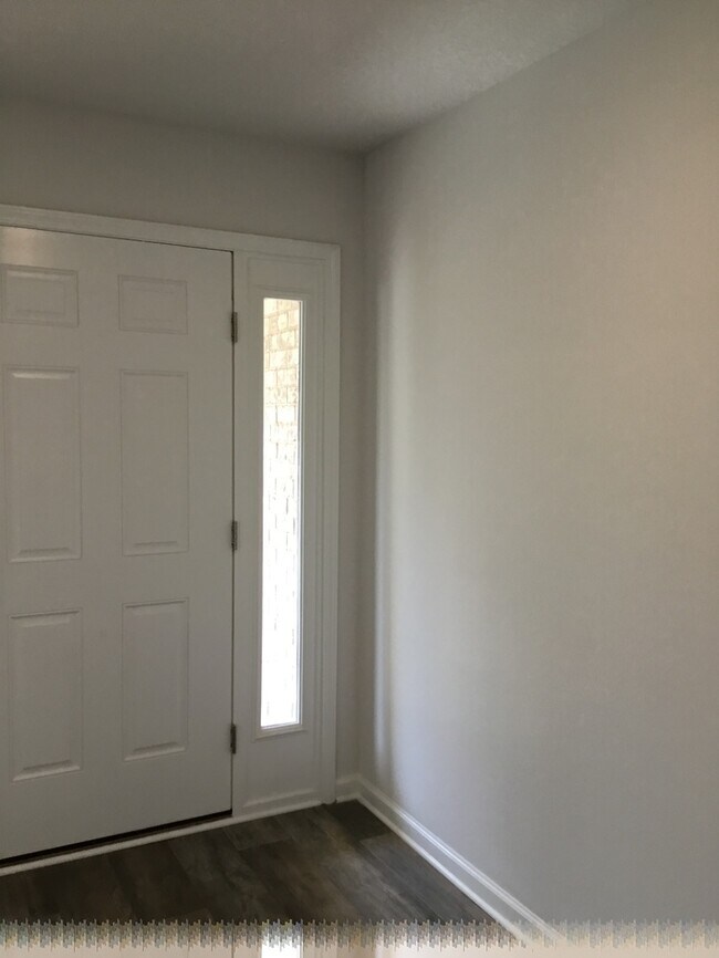 Building Photo - Beautiful 3/2 Family home in Beulah- Close to Navy Federal Credit Union Main Campus!