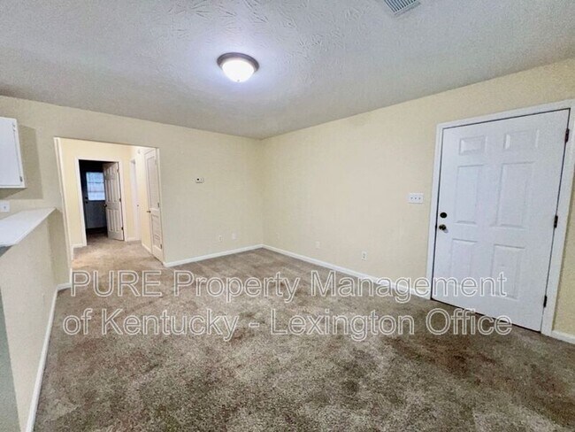 Building Photo - 291 Grinder Ct