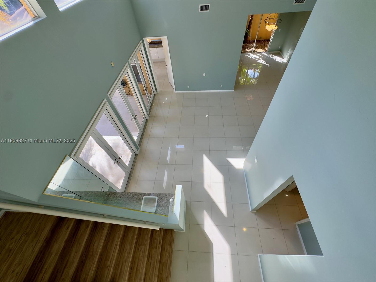 Building Photo - 3728 NE 208th Ter