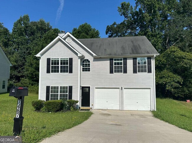 Building Photo - 7467 Petunia Dr