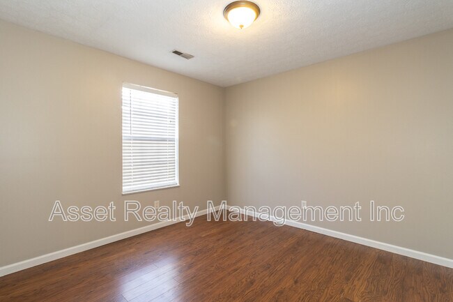 Building Photo - 6121 Bill Murray Ln