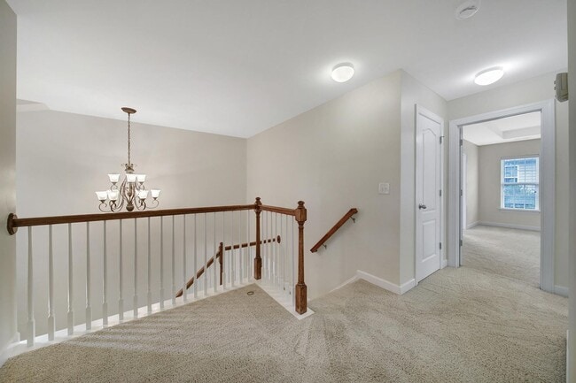Building Photo - Lovely 3 Bed 2.5 Bath Townhome in Blakeny
