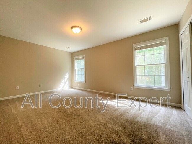 Building Photo - 3045 Spring Field Ct