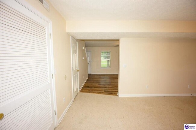 Building Photo - 2943 S Wilson Rd